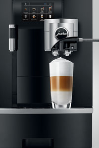 JURA GIGA X8 Aluminium black with free coffee worth €65
